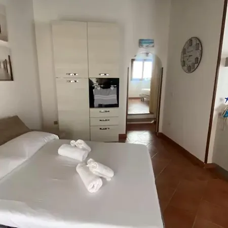 Apartament Delightful Sea View With Veranda Punta de su Torrione