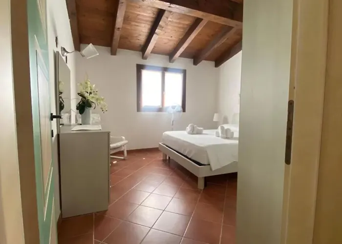 דירה Delightful Sea View With Veranda